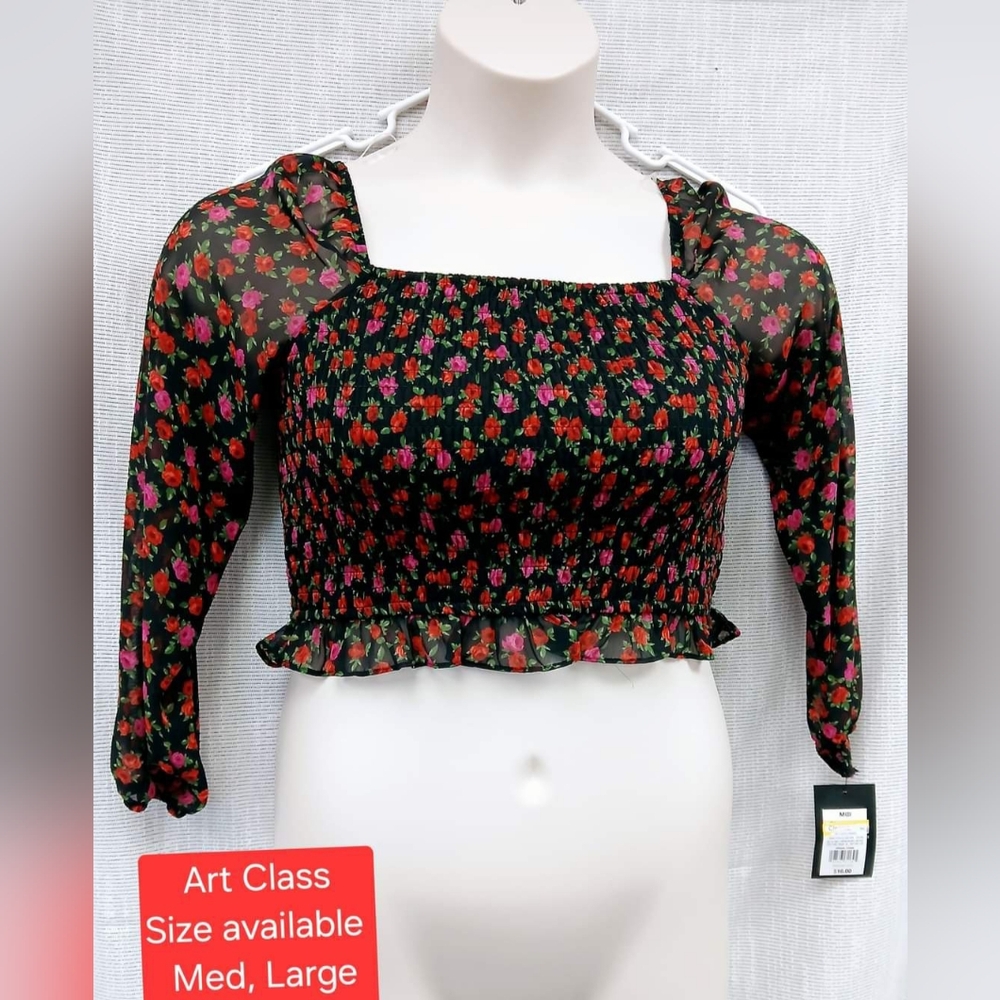 Art Class womens flower crop top size Large Medium